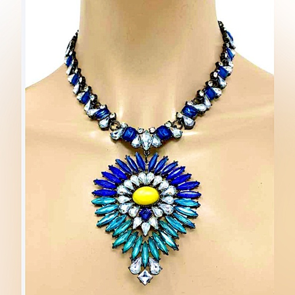 0-1- Rhinestone crystals gemstone necklace luxury bridal necklace.